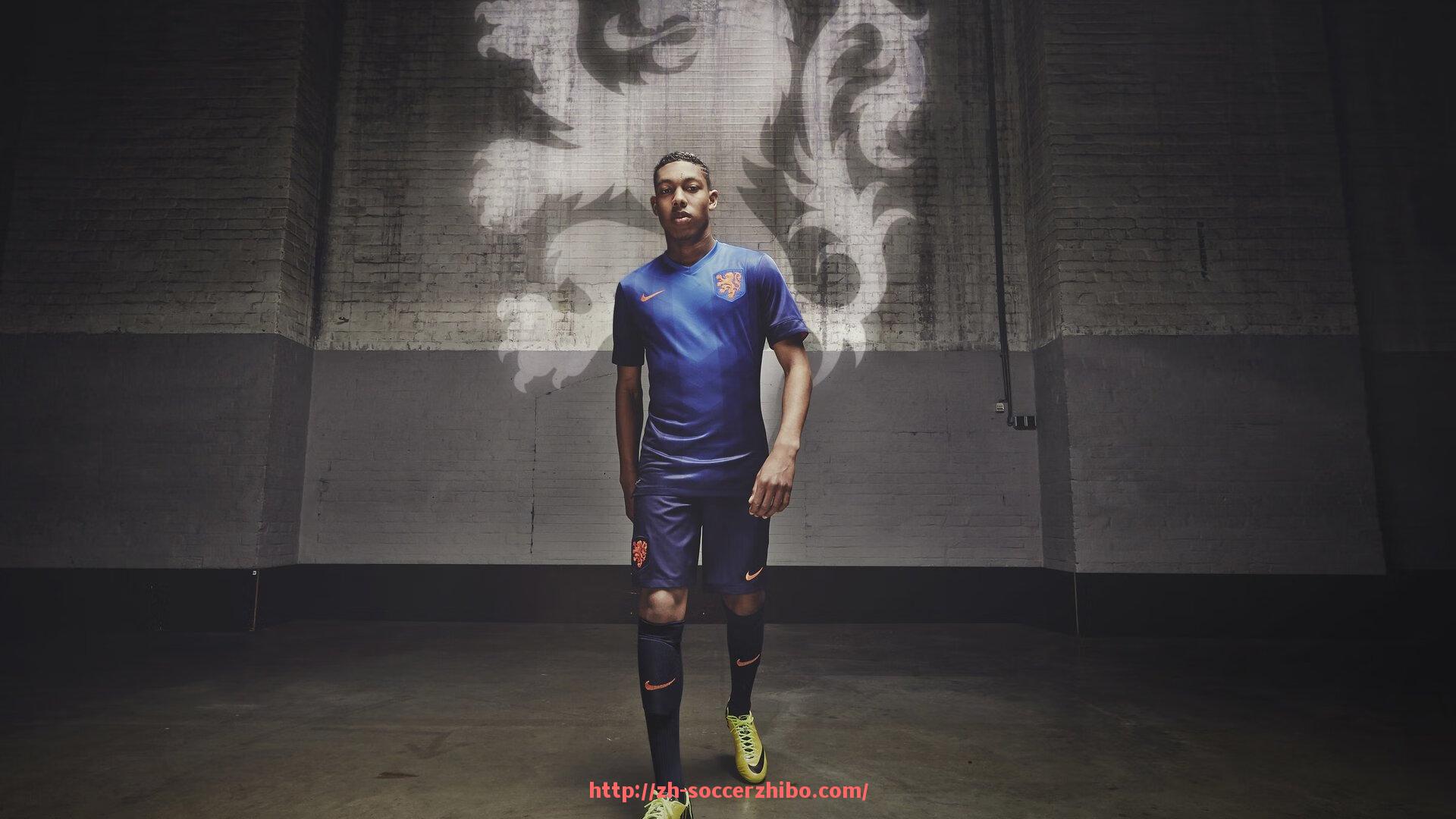 足球直播-世俱杯的官方解说员通常由谁担任，他们的解说风格有何特点？（世俱杯百科）